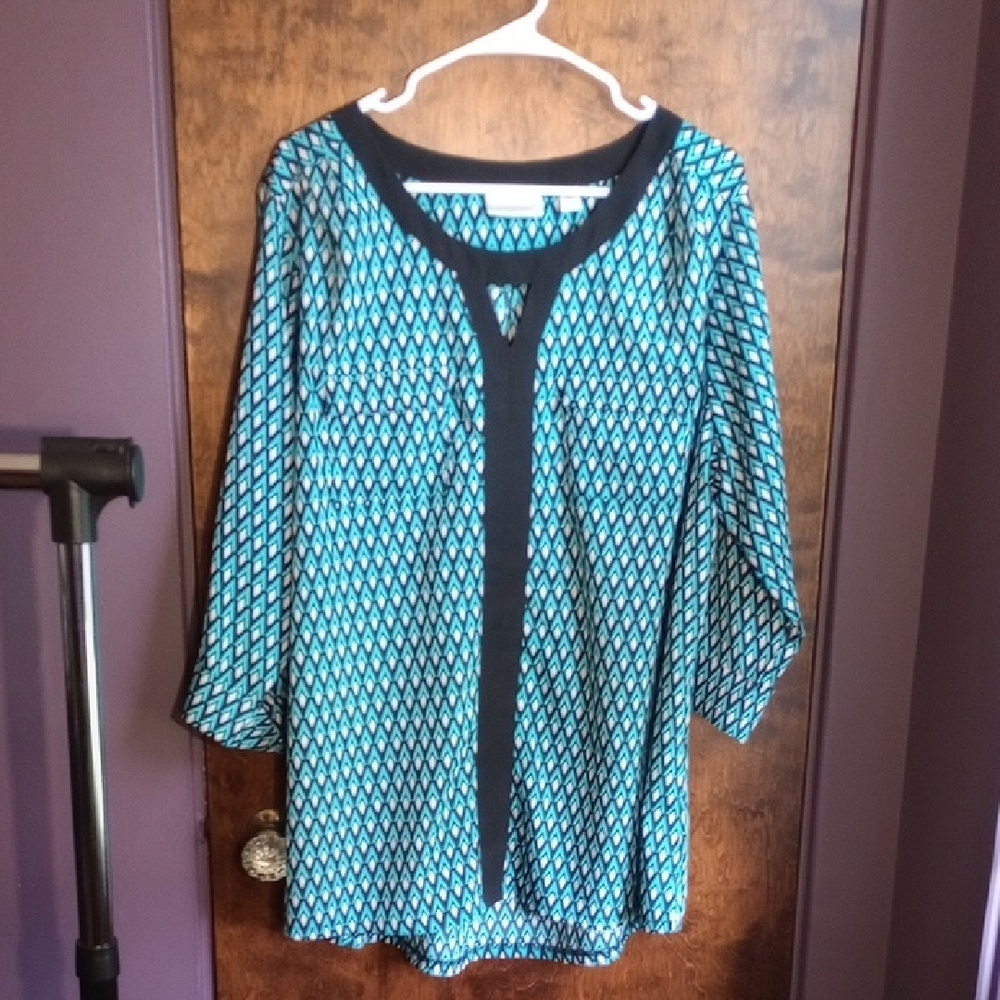 Avenue Women's Blue And Black Patterned Tunic Top Size 18 20